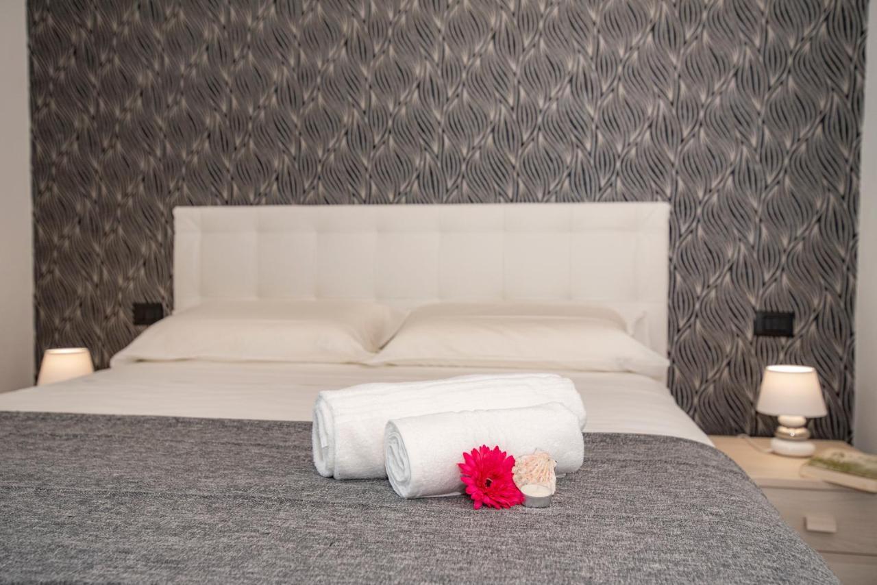 La Dolce Vita Rooms Procida Extérieur photo